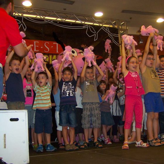 eventi-sensibilizzazione-campagna-contro-abbandono-animali-centro-commerciale-4