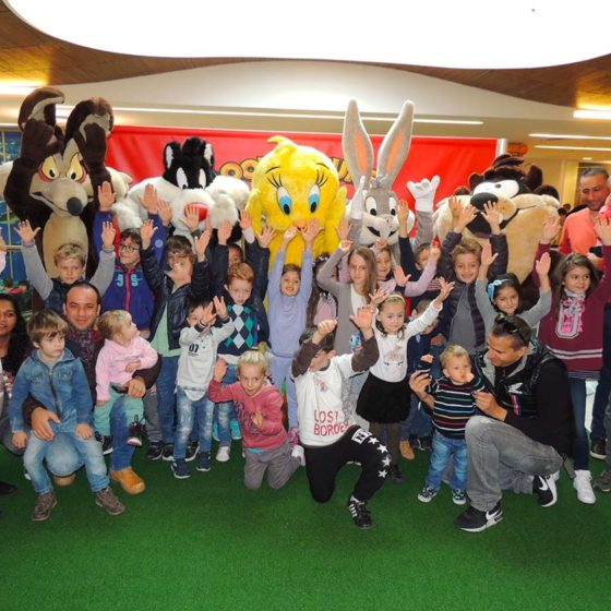 evento-con-Looney-Tunes-al-centro-commerciale-1